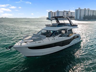 2025 Galeon 50 FLY — front three-quarter view
