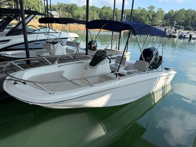 2026 Boston Whaler 160 Super Sport — front three-quarter view