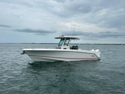 2026 Boston Whaler 280 Outrage — front three-quarter view
