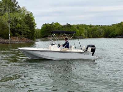 2026 Boston Whaler 170 Montauk — front three-quarter view