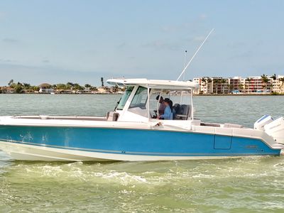 2026 Boston Whaler 330 Outrage — front three-quarter view