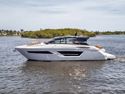 2026 Cruisers Yachts 46 Cantius — front three-quarter view