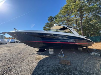 2019 Sea Ray SLX 350 — front three-quarter view