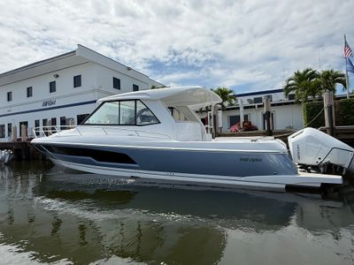 2026 Intrepid 50 EVOLUTION — front three-quarter view