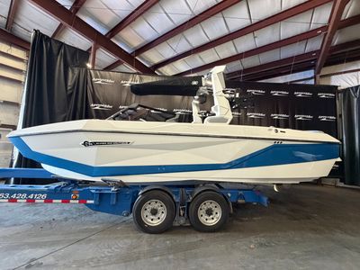 2026 Nautique Super Air Nautique G25 — front three-quarter view