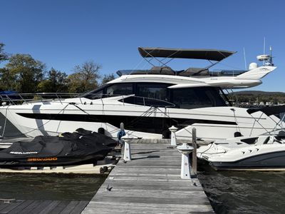 2018 Galeon 500 FLY — front three-quarter view