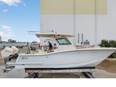 2023 Scout 305 LXF — front three-quarter view