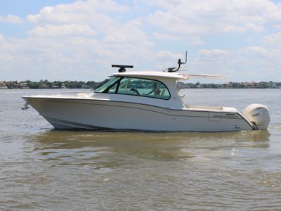 2026 Grady-White Freedom 415 — front three-quarter view