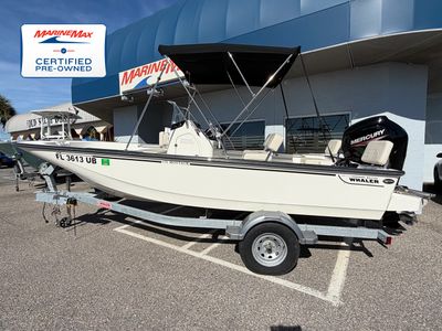 2025 Boston Whaler 170 Montauk — front three-quarter view