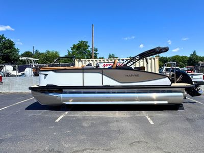 2026 Harris 210SL — front three-quarter view