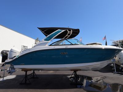 2026 Sea Ray SDX 230 Outboard — front three-quarter view