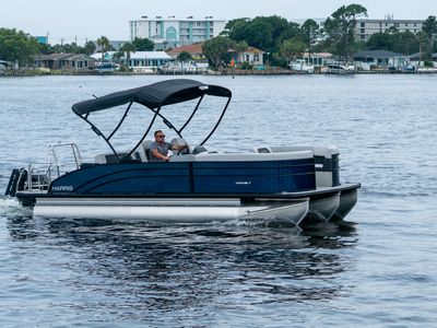 2026 Harris Cruiser 230 — front three-quarter view