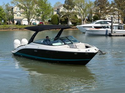2026 Sea Ray SLX 280 Outboard — front three-quarter view