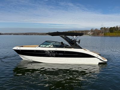 2026 Sea Ray SDX 250 Surf — front three-quarter view