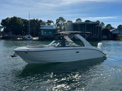 2026 Sea Ray SDX 270 Outboard — front three-quarter view