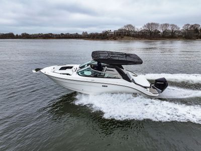 2026 Sea Ray SLX 260 Outboard — front three-quarter view