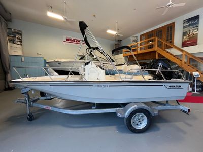 2026 Boston Whaler 150 Montauk — front three-quarter view