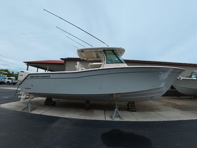2026 Grady-White Canyon 336 — front three-quarter view
