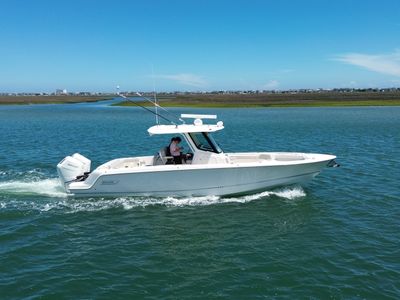 2026 Boston Whaler 330 Outrage — front three-quarter view