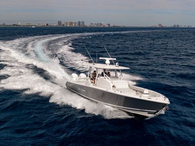 2023 Jupiter 40 — front three-quarter view