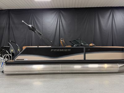 2026 Premier 250 SOLARIS — front three-quarter view