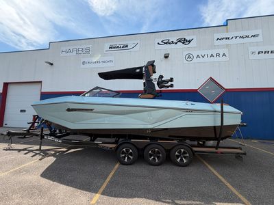 2026 Nautique Super Air Nautique G25 — front three-quarter view