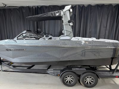 2026 Nautique Super Air Nautique G23 — front three-quarter view
