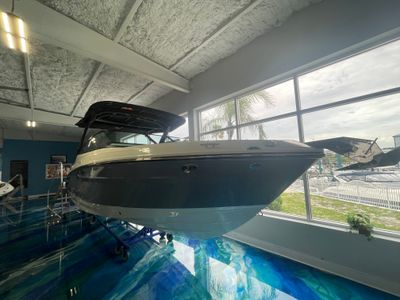 2026 Sea Ray SLX 280 Outboard — front three-quarter view