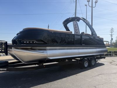 2026 Harris Grand Mariner 250 — front three-quarter view