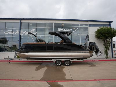 2026 Harris Grand Mariner 250 — front three-quarter view