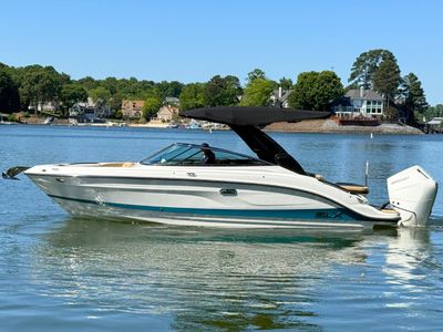 2026 Sea Ray SLX 260 Outboard — front three-quarter view