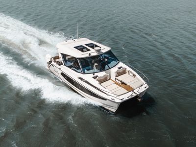 2023 Aquila 36 SPORT — front three-quarter view