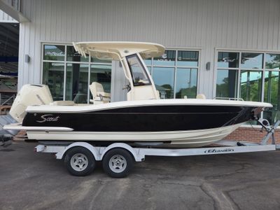 2026 Scout 220 XSF — front three-quarter view