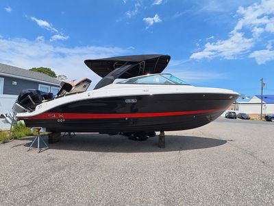 2026 Sea Ray SLX 280 Outboard — front three-quarter view