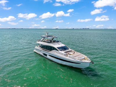 2025 Azimut 78 FLY — front three-quarter view