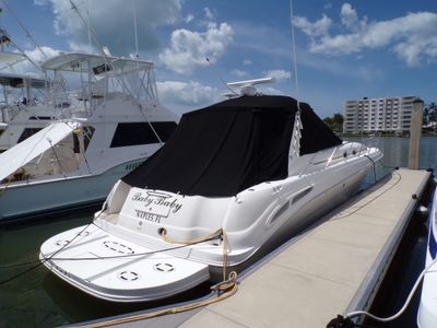 2000 Sea Ray 410 EXPRESS — front three-quarter view