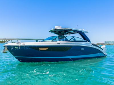 2026 Sea Ray SLX 360 OUTBOARD — front three-quarter view