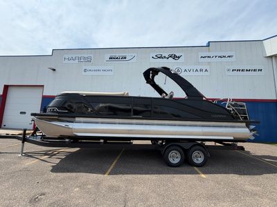 2026 Harris Grand Mariner 250 — front three-quarter view