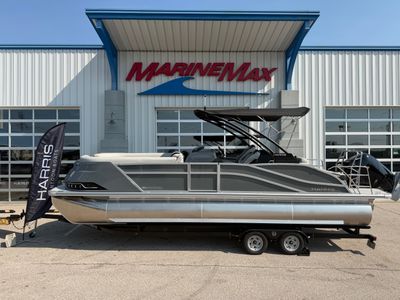 2026 Harris Grand Mariner 250 — front three-quarter view