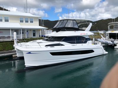 2024 Aquila 44 Yacht — front three-quarter view