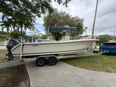 1999 Pursuit 2870 CENTER CONSOLE — front three-quarter view