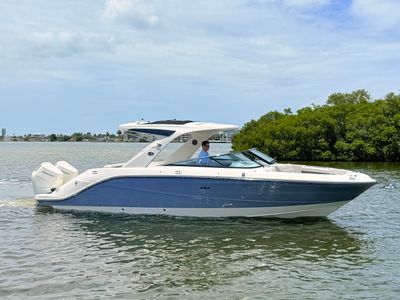 2026 Sea Ray SLX 310 Outboard — front three-quarter view