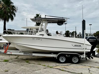 2016 Boston Whaler 220 OUTRAGE — front three-quarter view