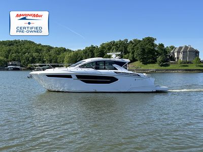 2024 Cruisers Yachts 42 Cantius — front three-quarter view