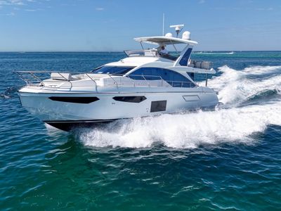 2019 Azimut 60 FLY — front three-quarter view