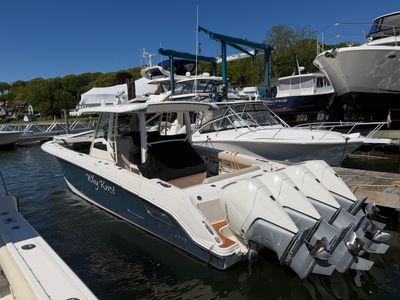 2021 Boston Whaler 380 OUTRAGE — front three-quarter view
