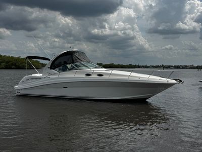 2006 Sea Ray 340 Sundancer — front three-quarter view
