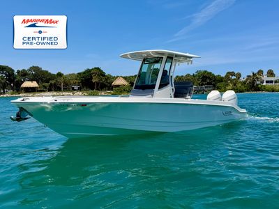 2024 Boston Whaler 280 Dauntless — front three-quarter view