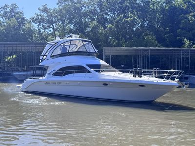 2009 Sea Ray 52 SEDAN BRIDGE — front three-quarter view