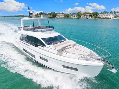 2026 Azimut FLY 62 — front three-quarter view
